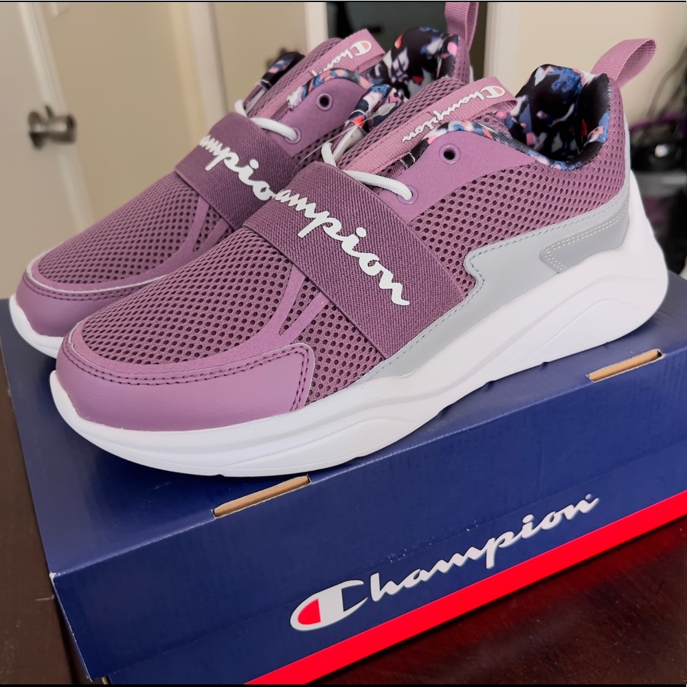 Women's Champion Shoes NIB